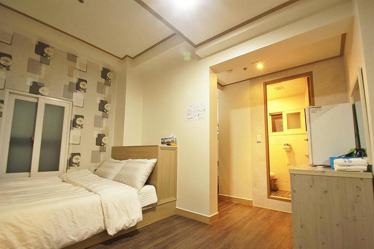 Eel Guesthouse Seoul Bagian luar foto