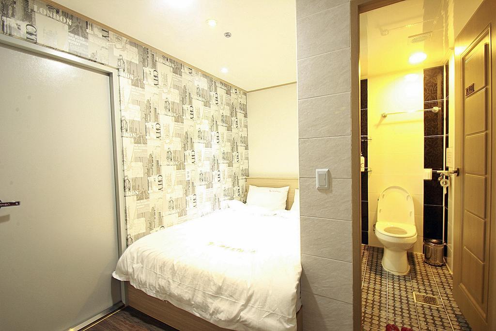 Eel Guesthouse Seoul Ruang foto