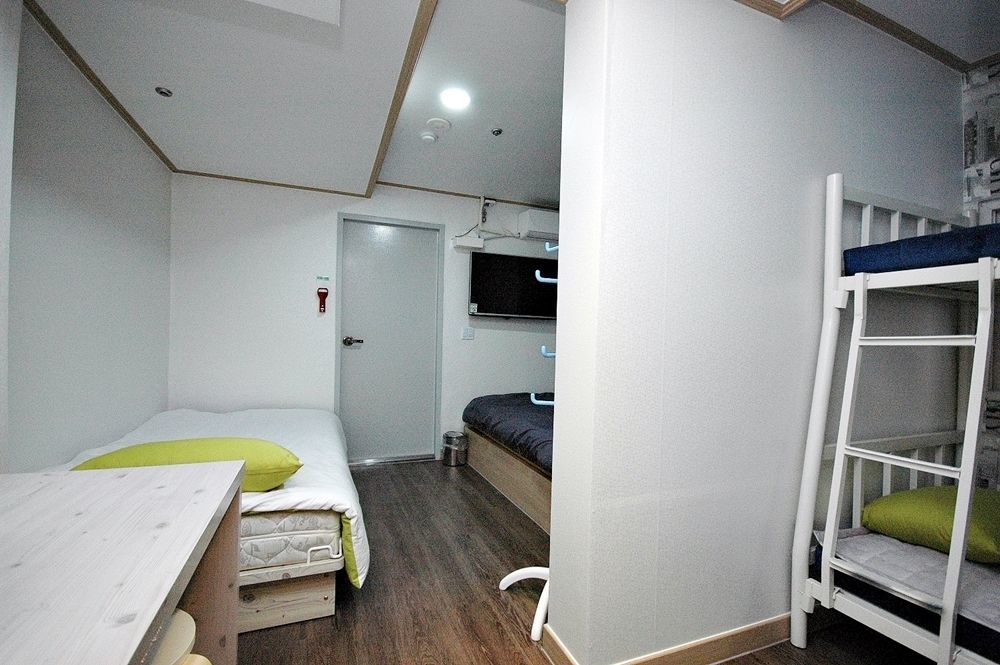 Eel Guesthouse Seoul Bagian luar foto