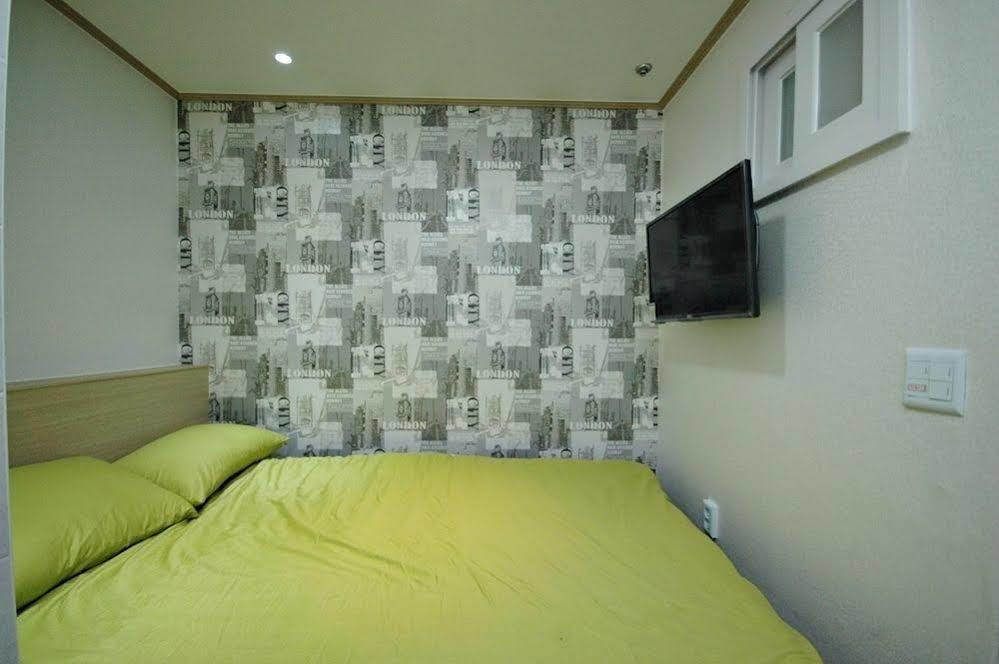 Eel Guesthouse Seoul Bagian luar foto
